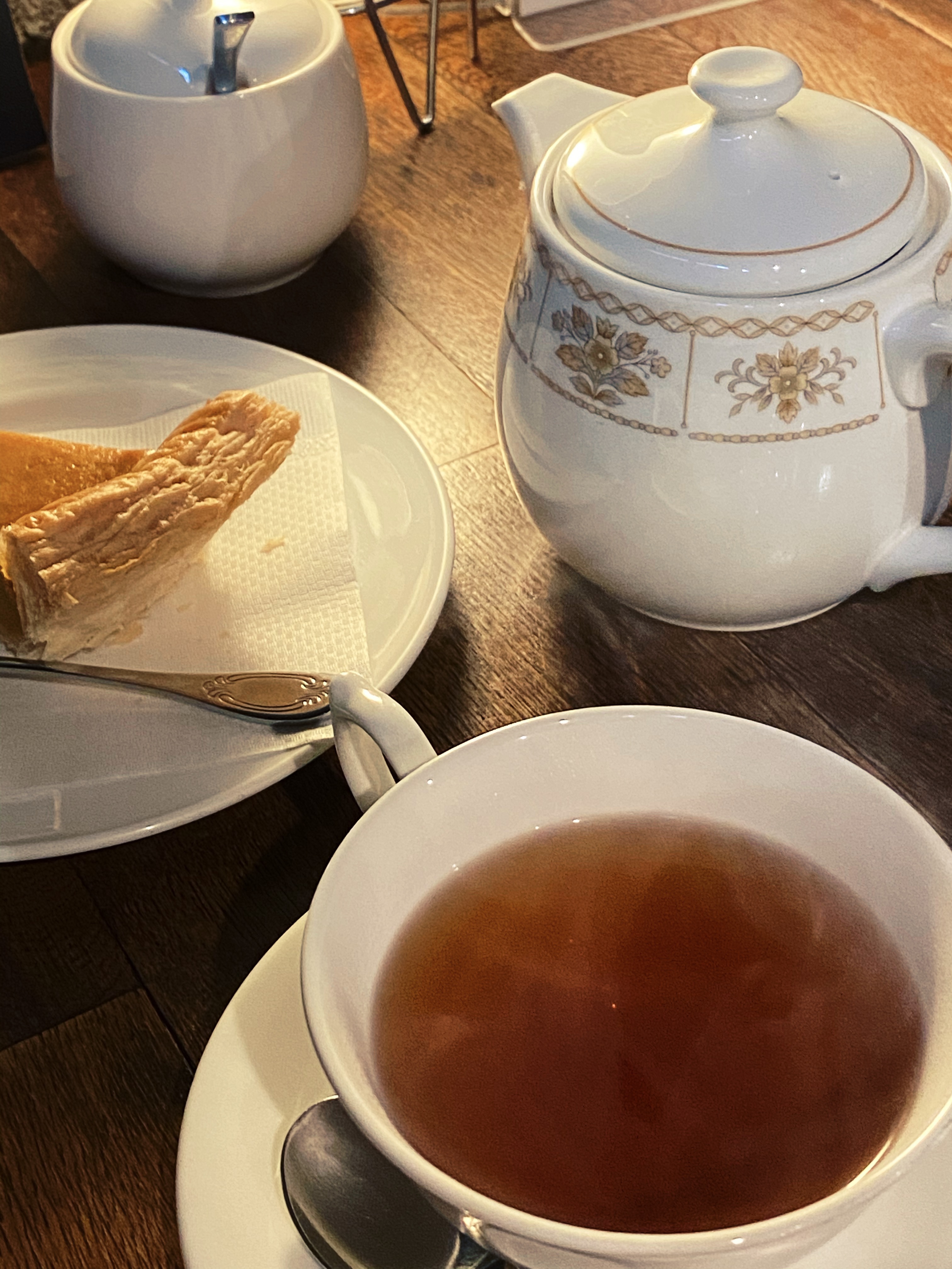 紅茶はティーポットで提供するのが苺館の流儀