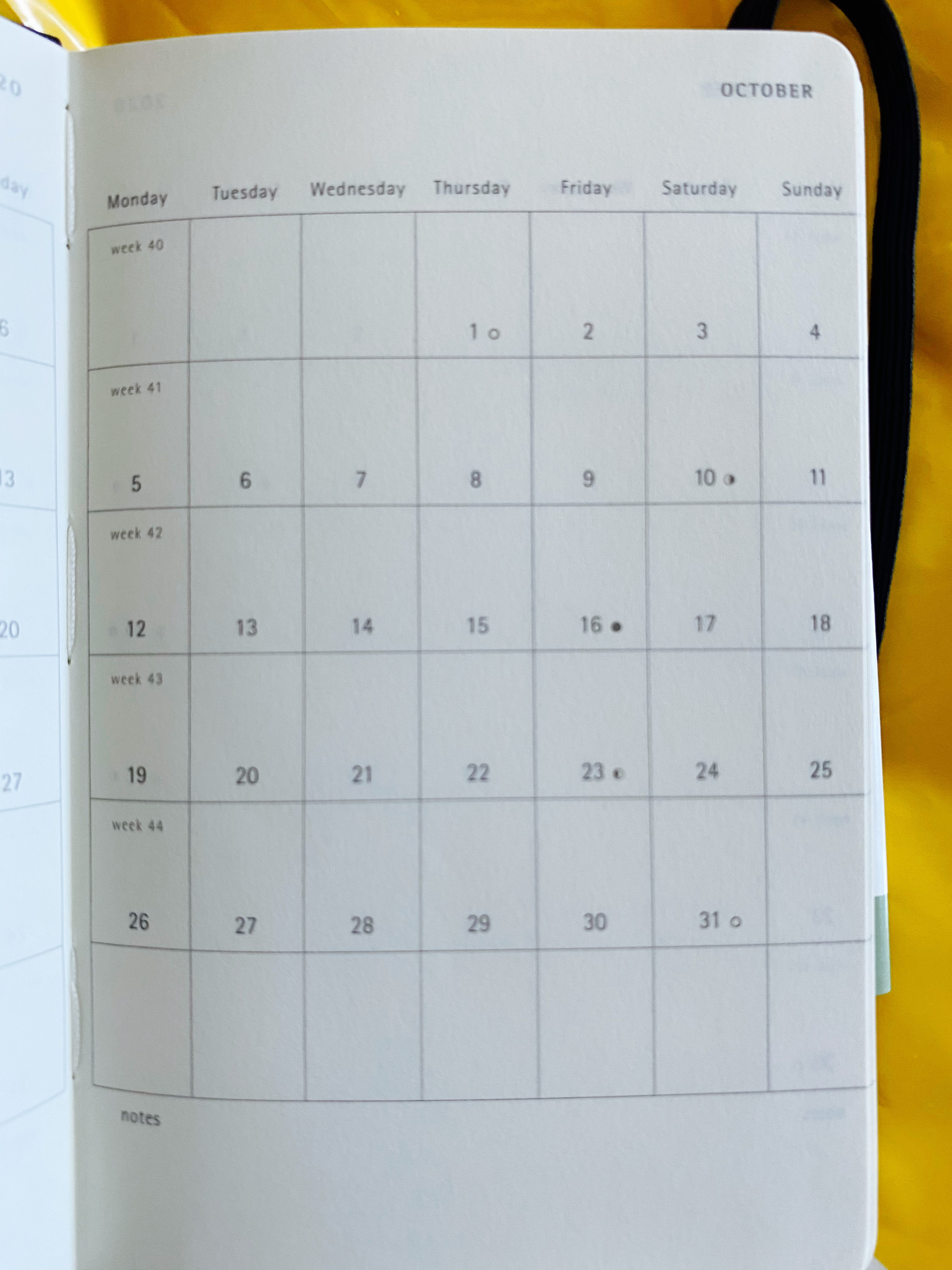 月間プランニングページもあるので、毎月の予定が一目で管理できる